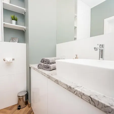 Apartment Tespis - Francuska Atal Park Ii Kattowitz